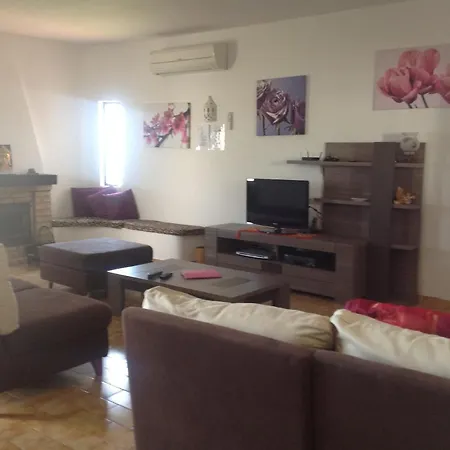 Family Getaway In The Algarve Villa *